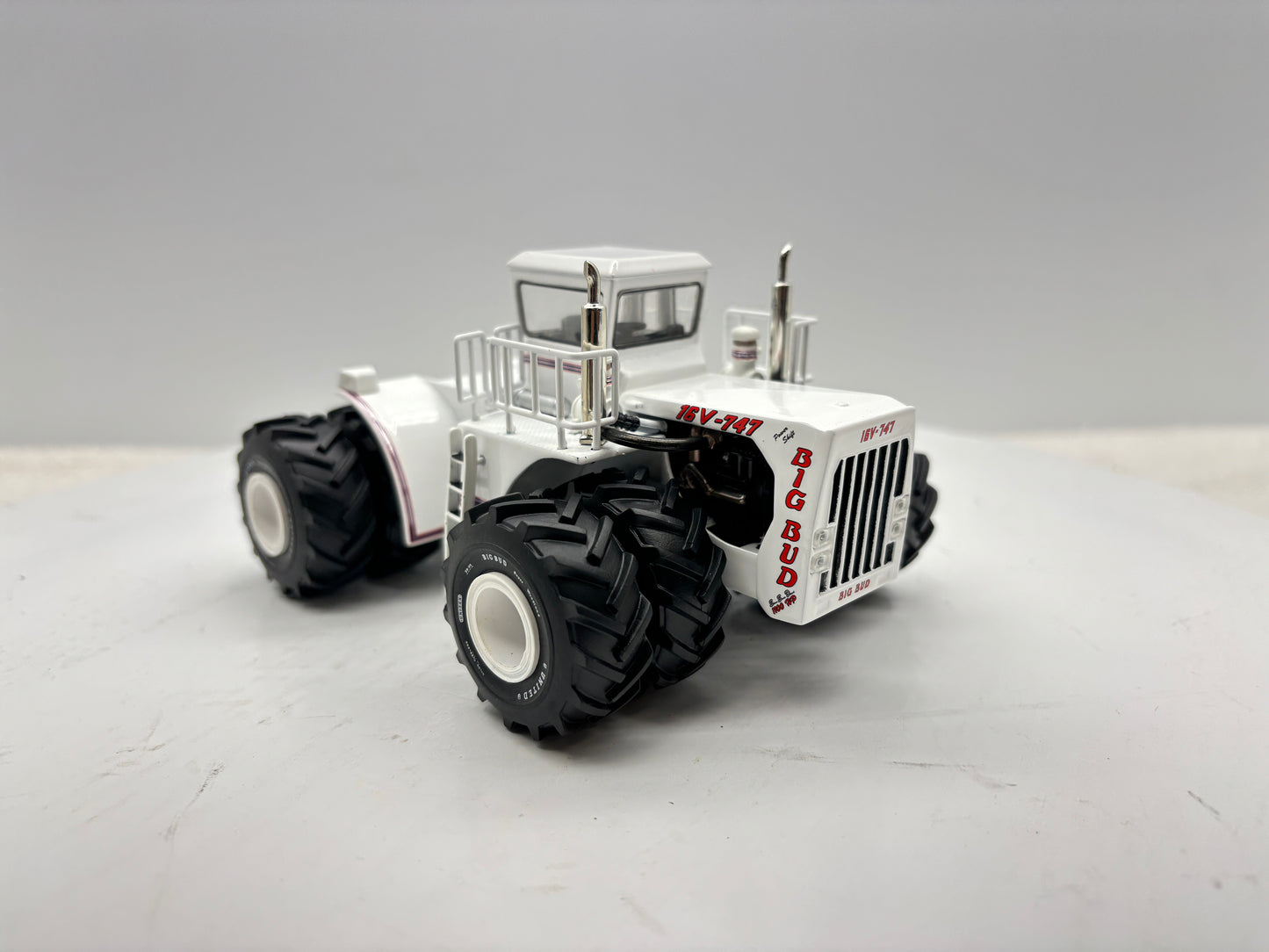 1/64 Big Bud 16V-747 1100HP