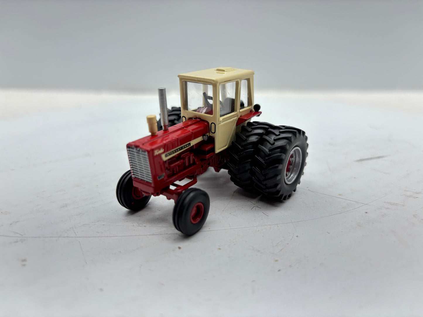 1/64 International 1256 2WD