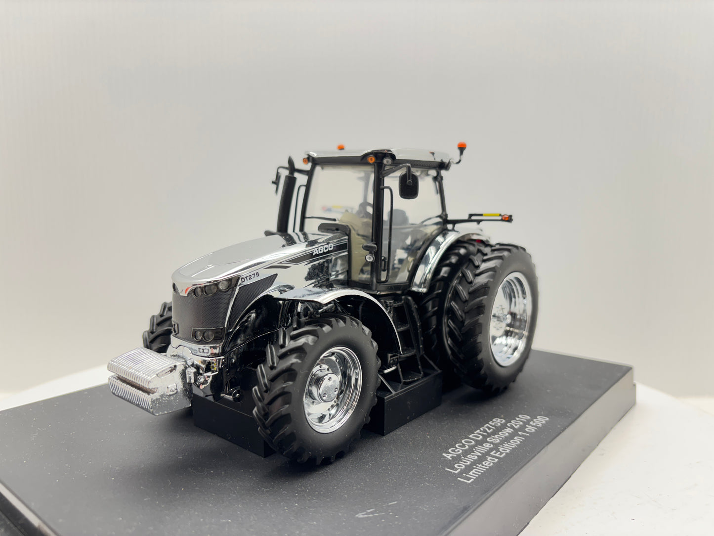 1/32 Agco DT275B Louisville