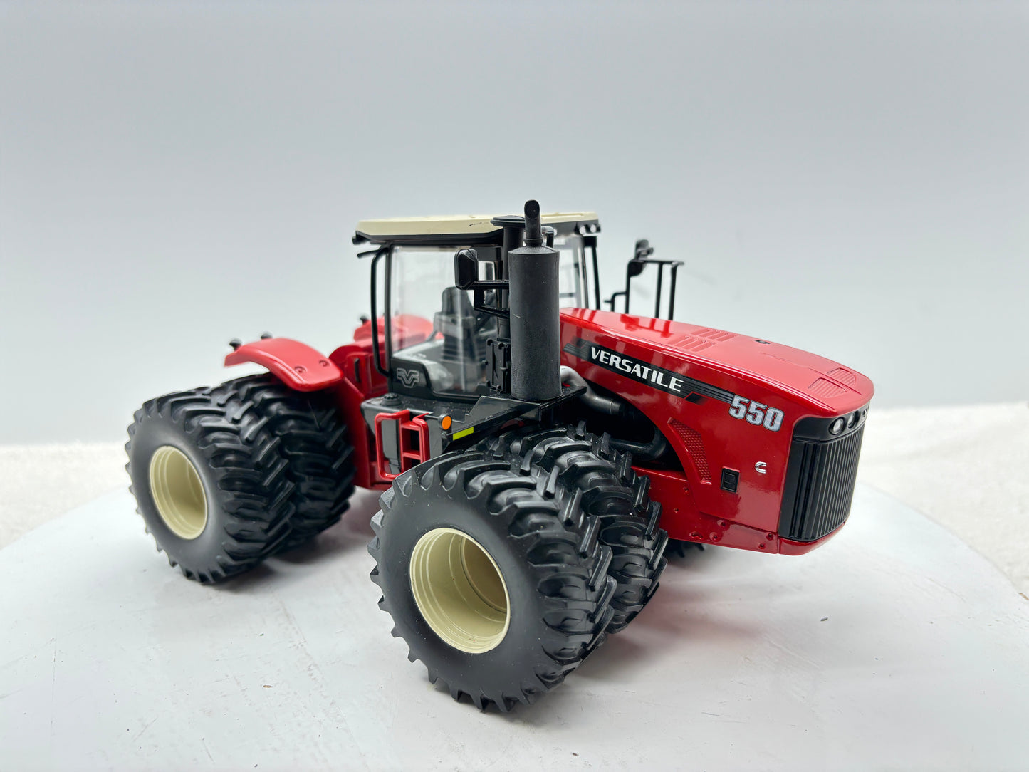 1/32 Versatile 550 Intro