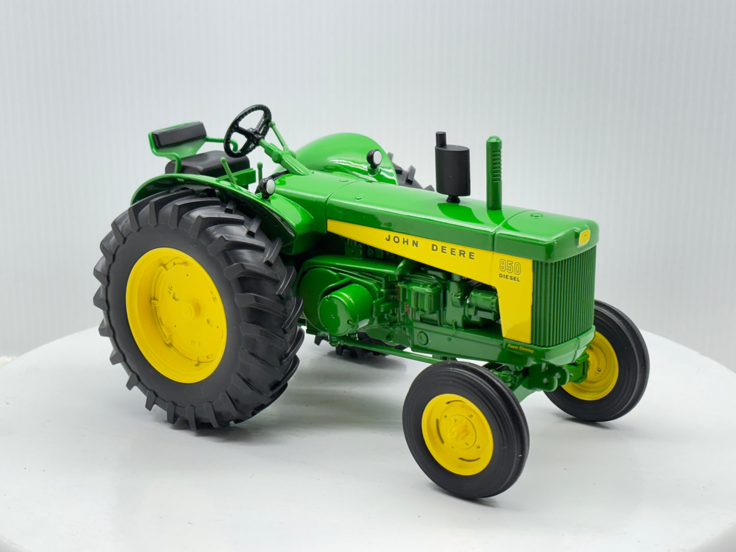 1/16 John Deere 850 Prototype Two Cylinder