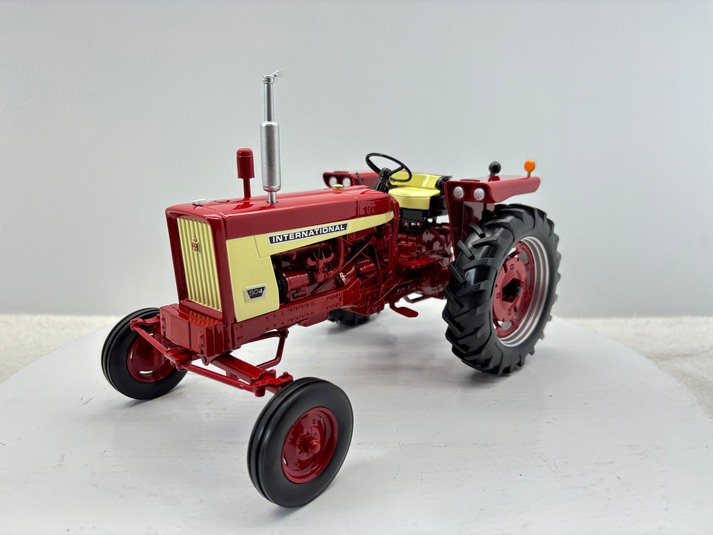 1/16 International 504