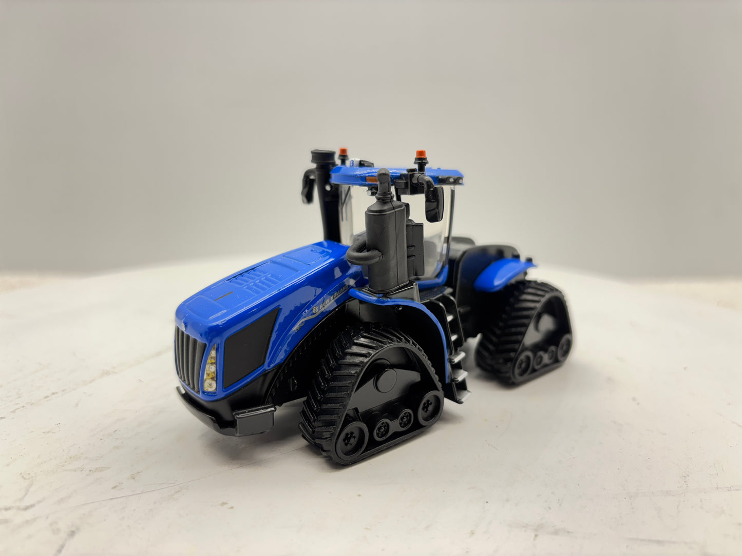 1/64 New Holland T9.700 SmartTrax