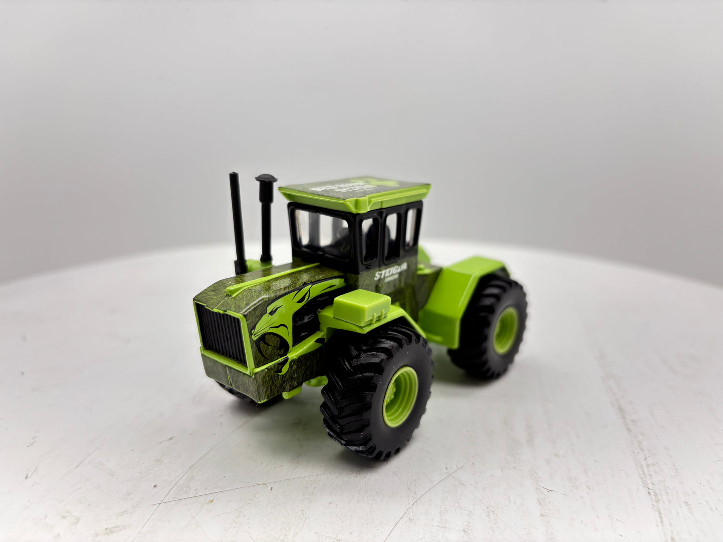 1/64 Steiger Cougar