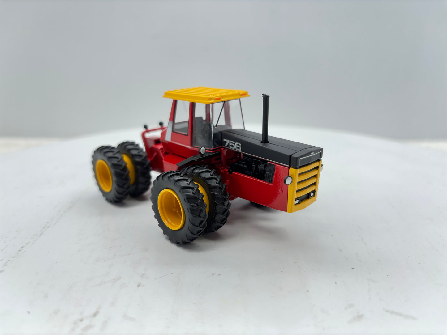 1/64 Versatile 756