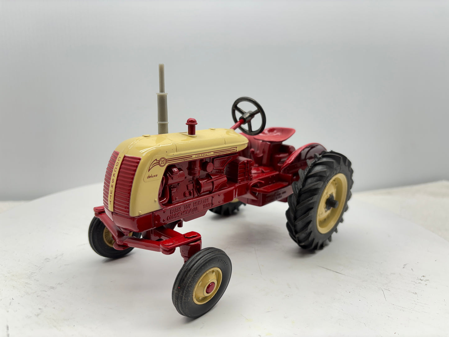 1/16 Cockshutt 20 Deluxe