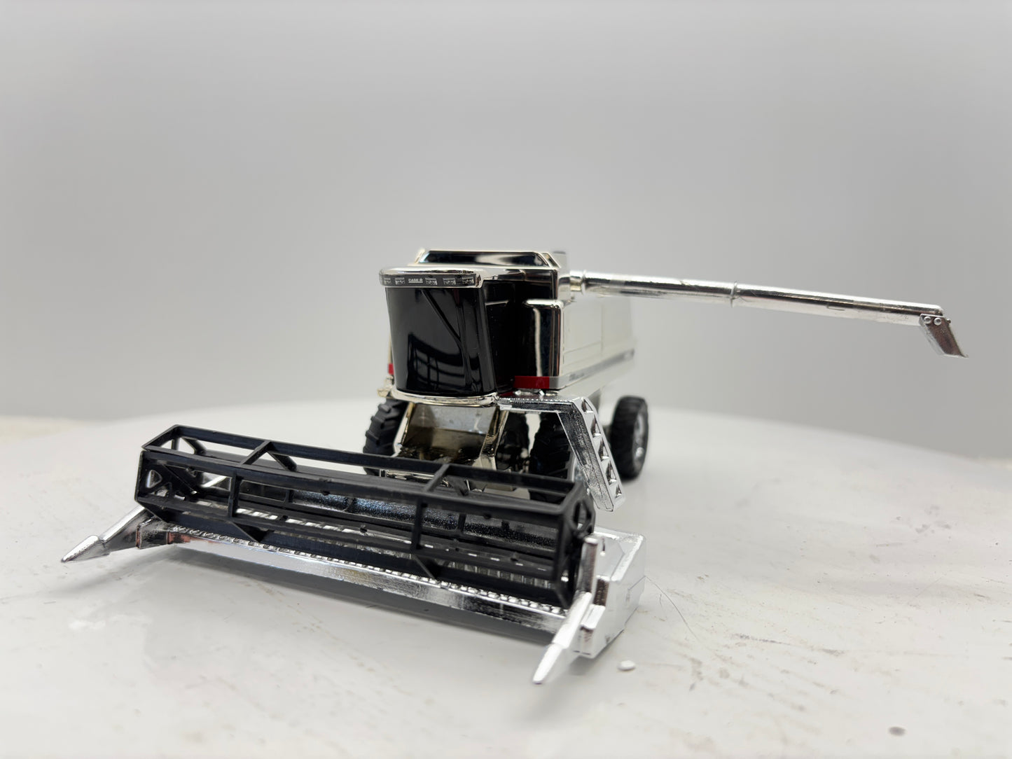 1/64 International 2388 25th