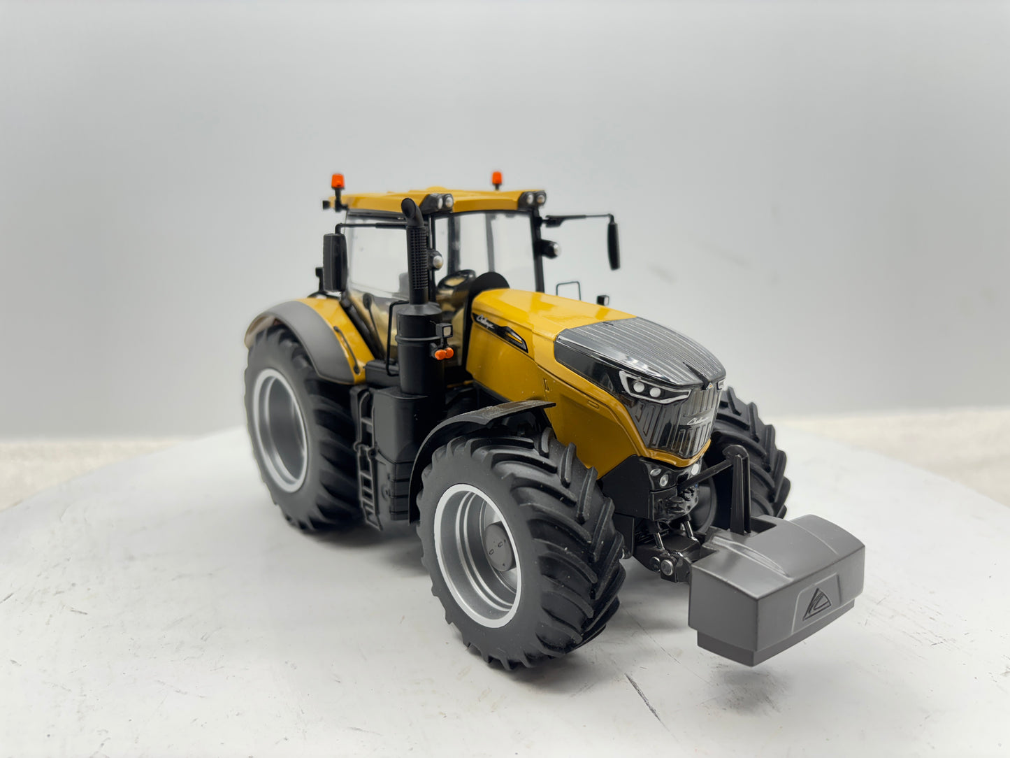 1/32 Challenger 1050