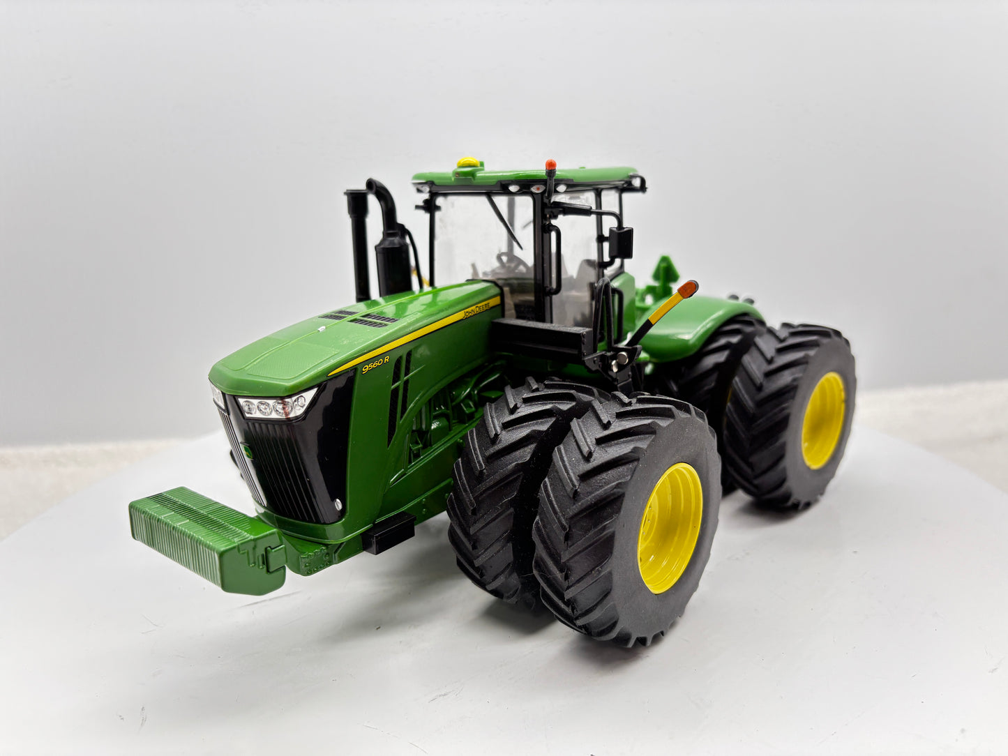 1/32 John Deere 9560R