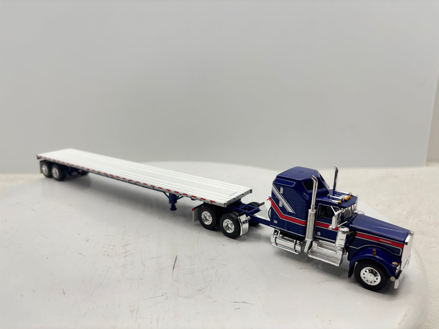 1/64 Kenworth W900A Liberty