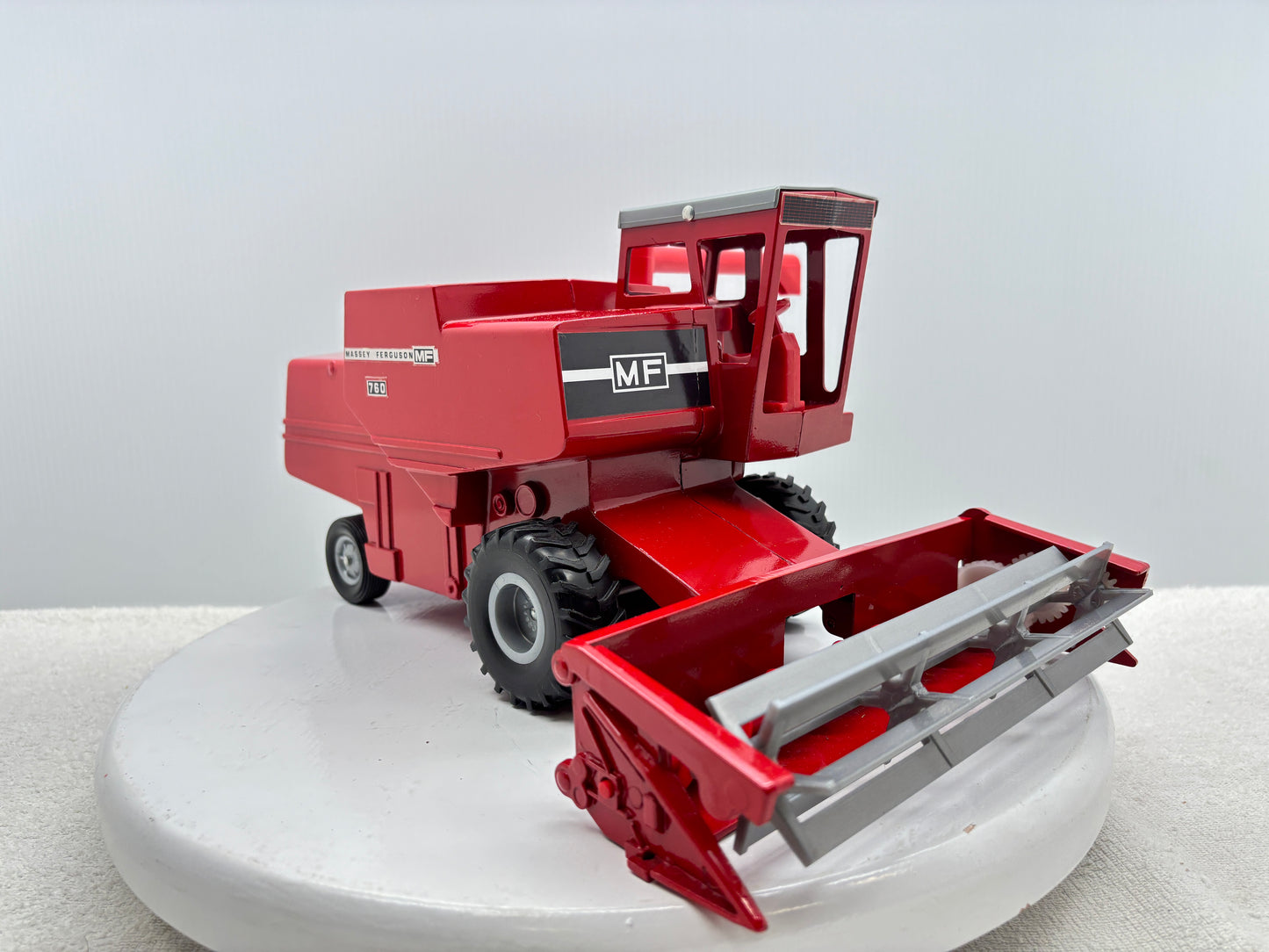 1/20 Massey Ferguson 860