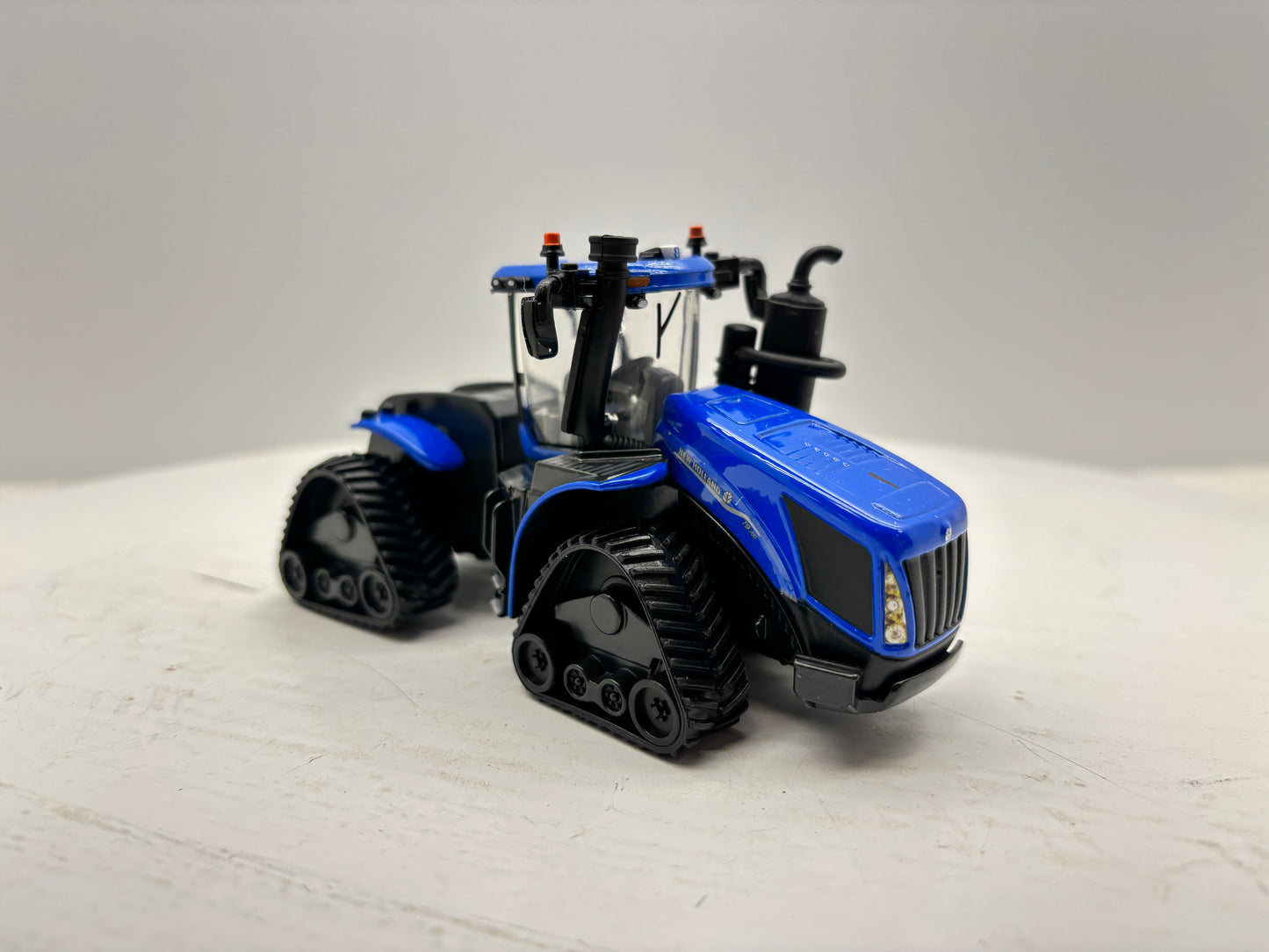 1/64 New Holland T9.700 SmartTrax
