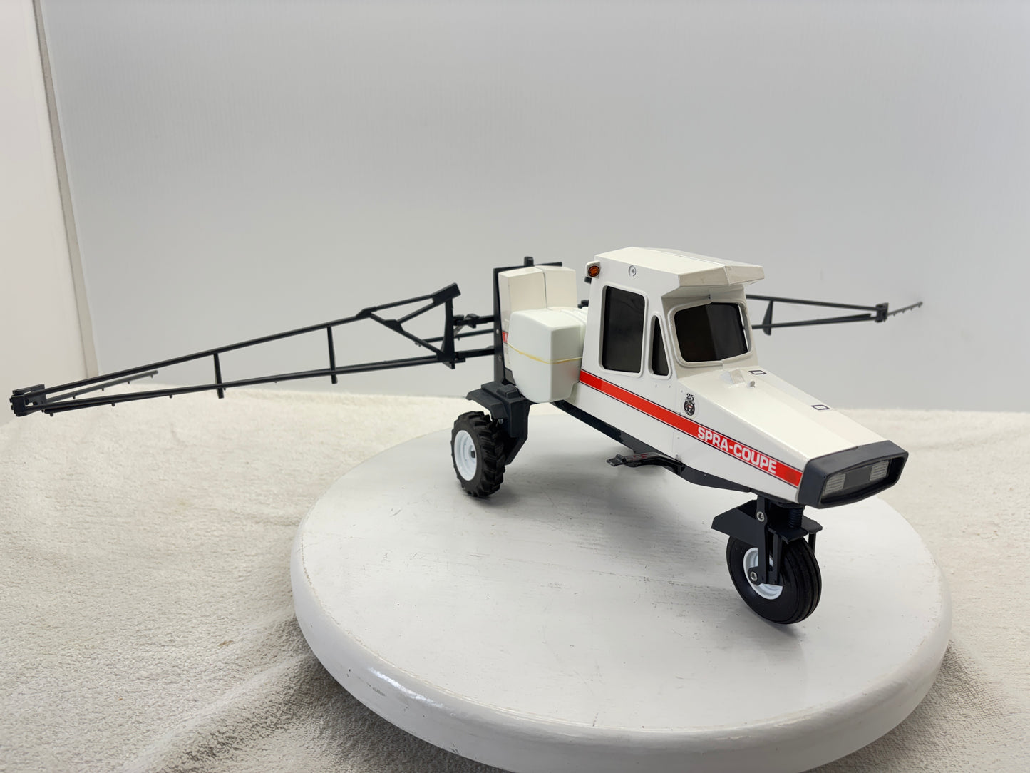 1/16 Melroe Spra-Coupe 220