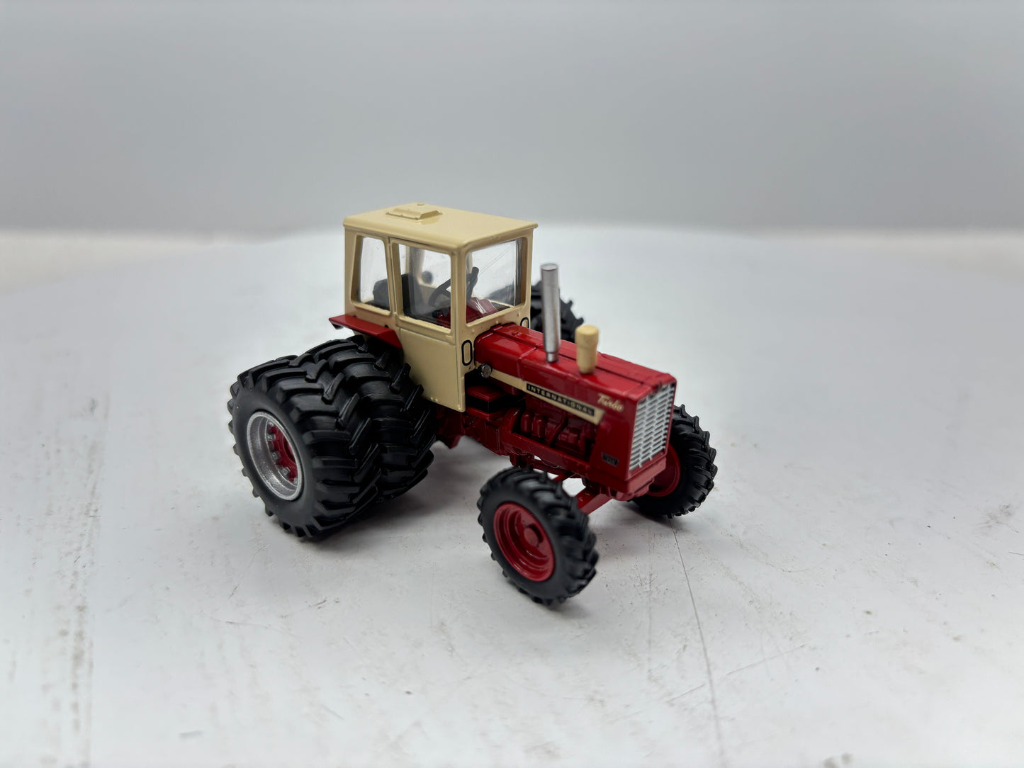 1/64 International 1256 4WD
