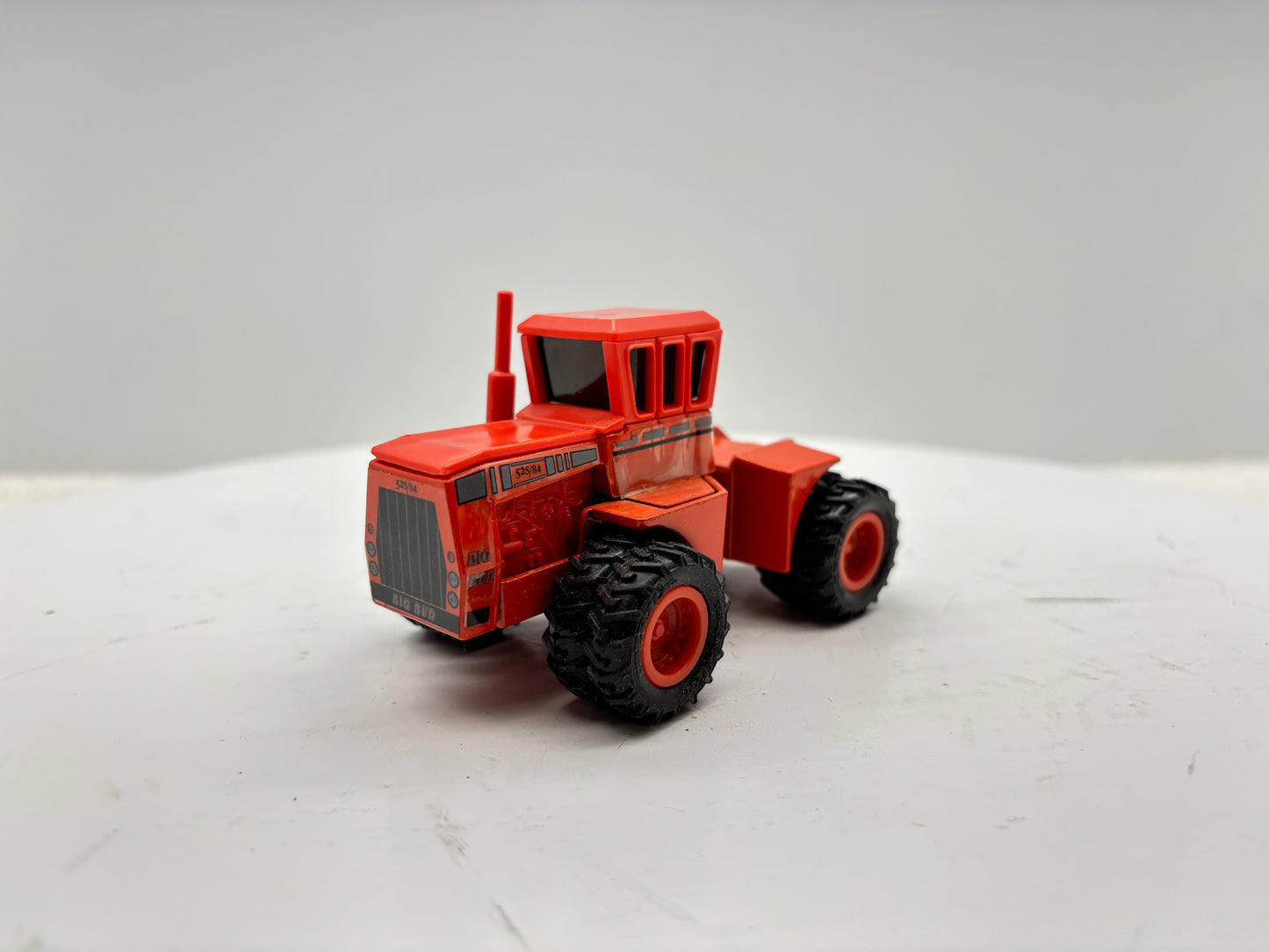 1/64 Big Bud 525-84 Industrial