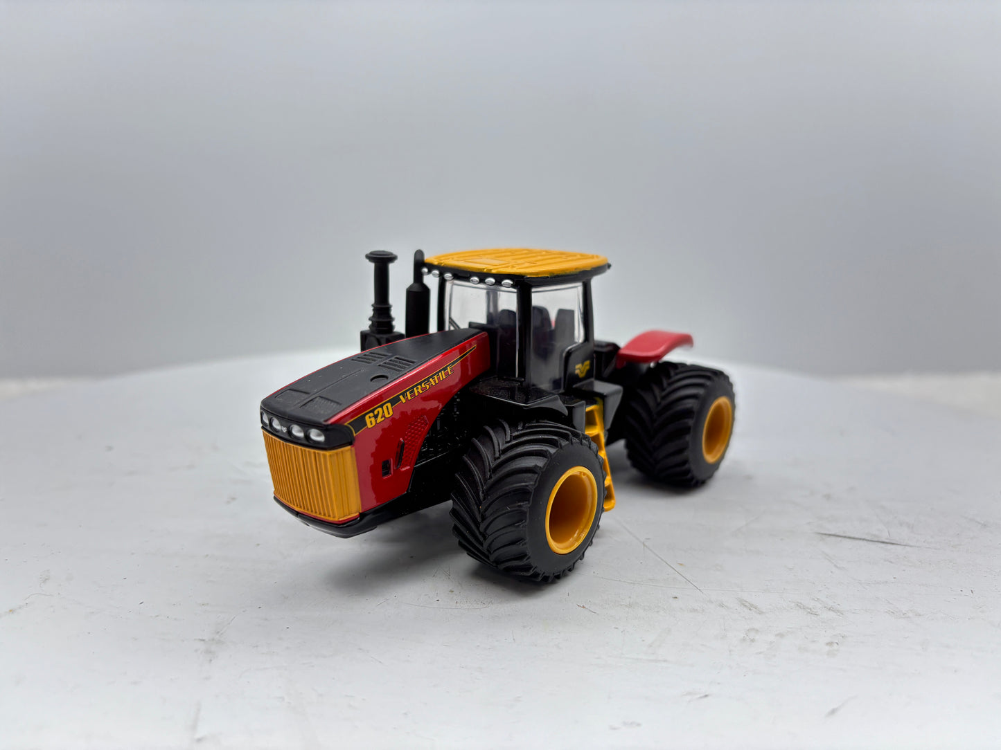 1/64 Versatile 620 LSW