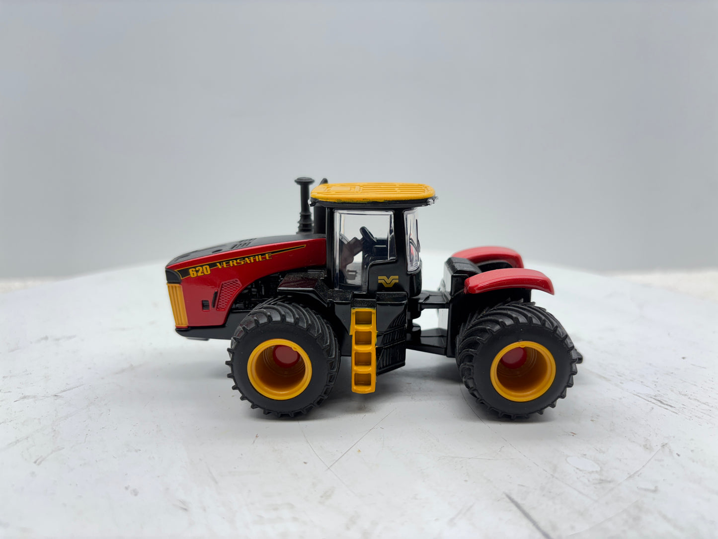 1/64 Versatile 620 LSW