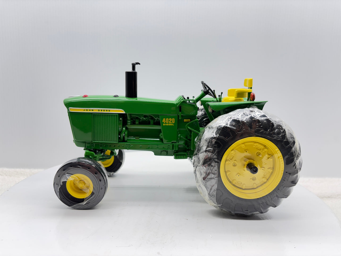 1/16 John Deere 4020 Precision
