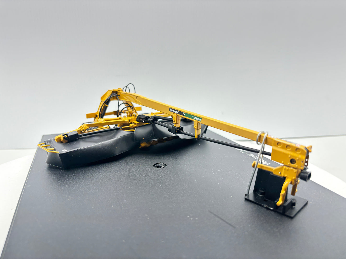 1/32 Vermeer TM 1400