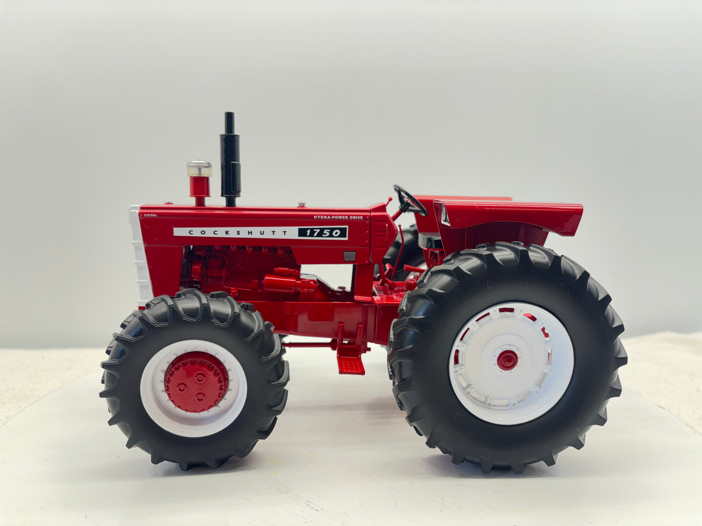 1/16 Cockshutt 1750 FWA