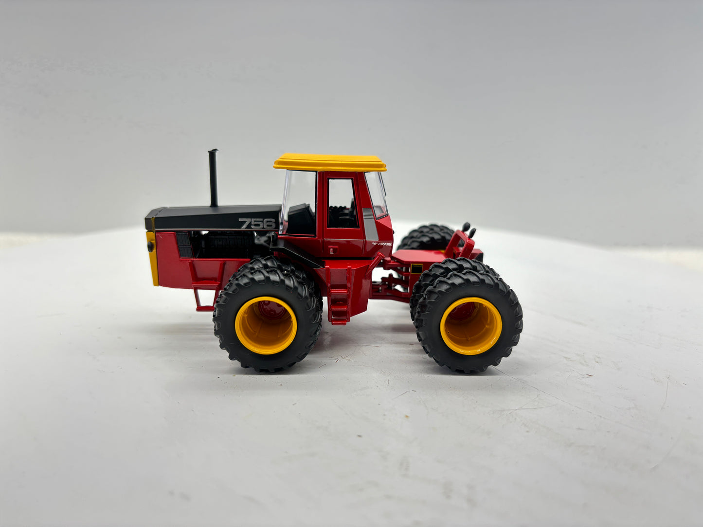 1/64 Versatile 756