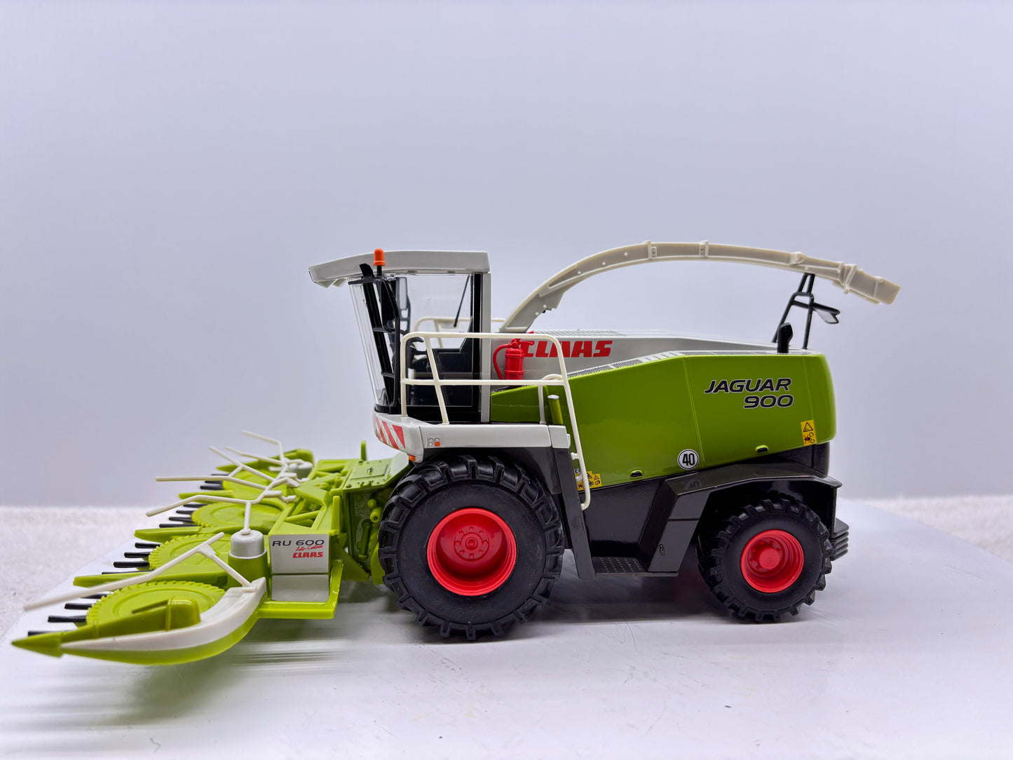 1/32 Claas Jaguar 900