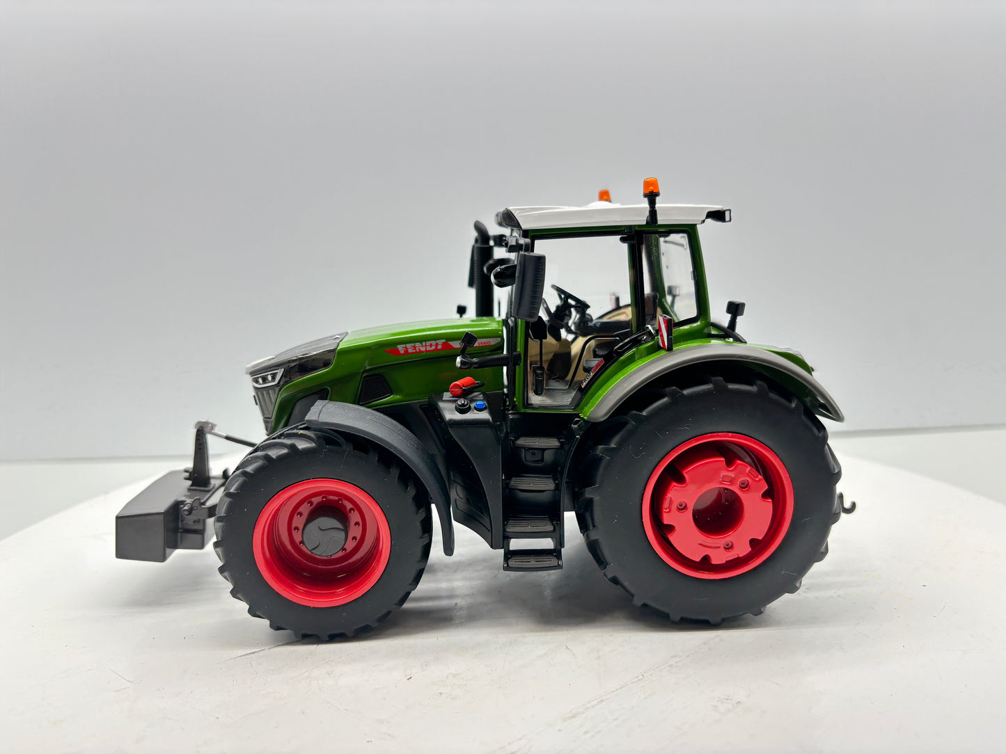 1/32 Fendt 942 Vario Singles