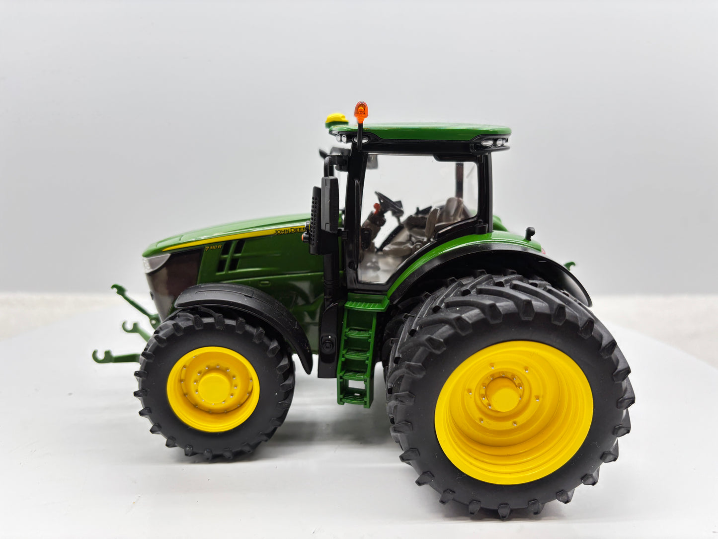 1/32 John Deere 7310R