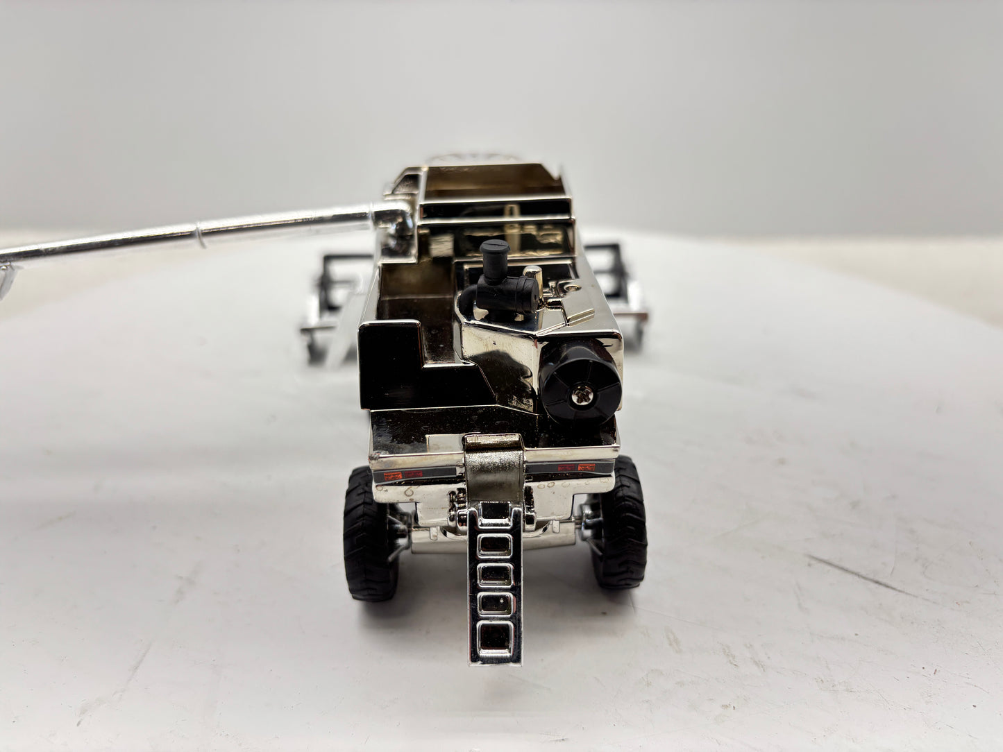 1/64 International 2388 25th