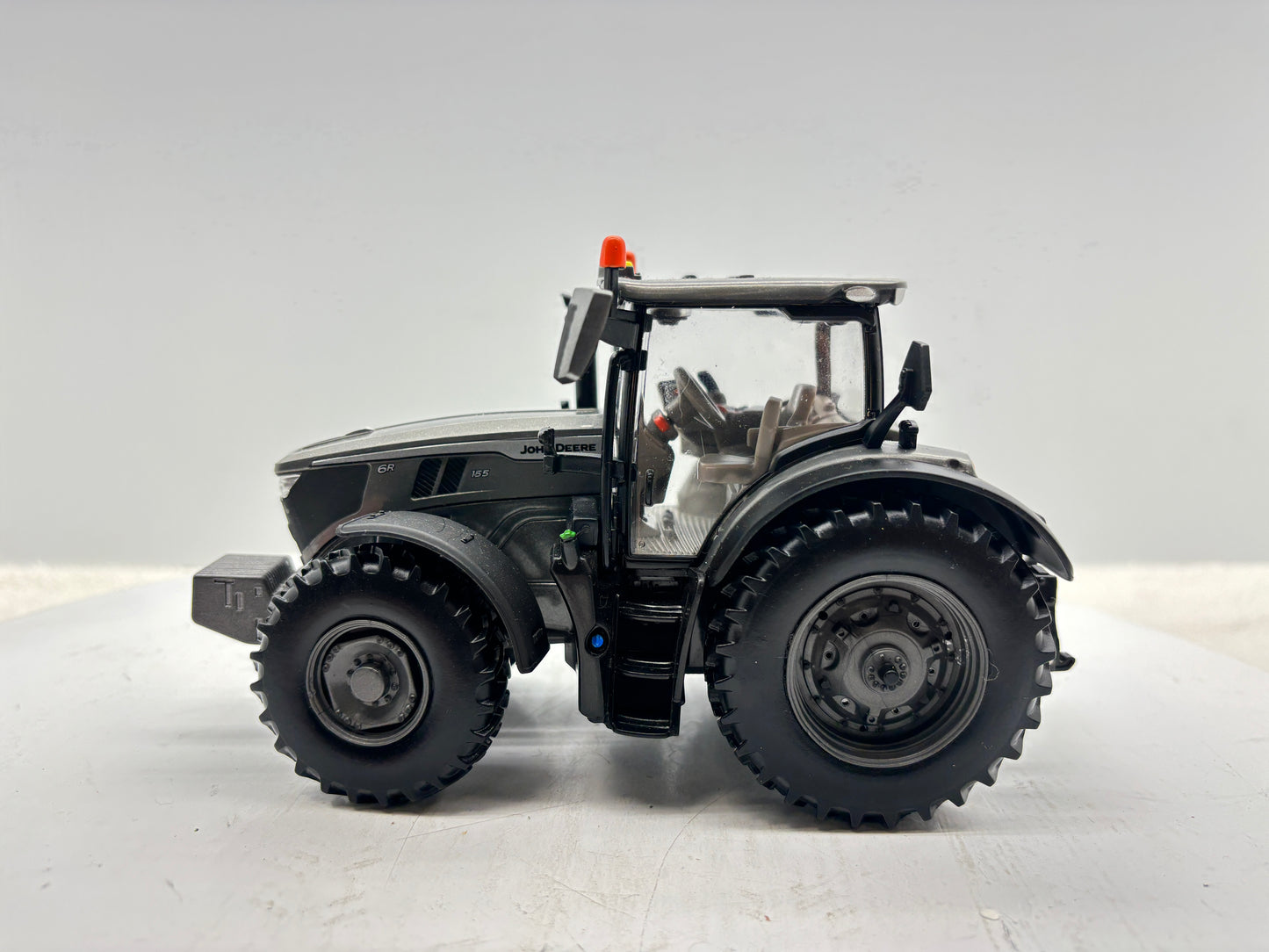 1/32 John Deere 6R 155 Charcoal