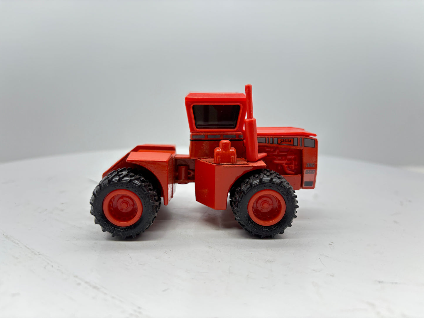 1/64 Big Bud 525-84 Industrial
