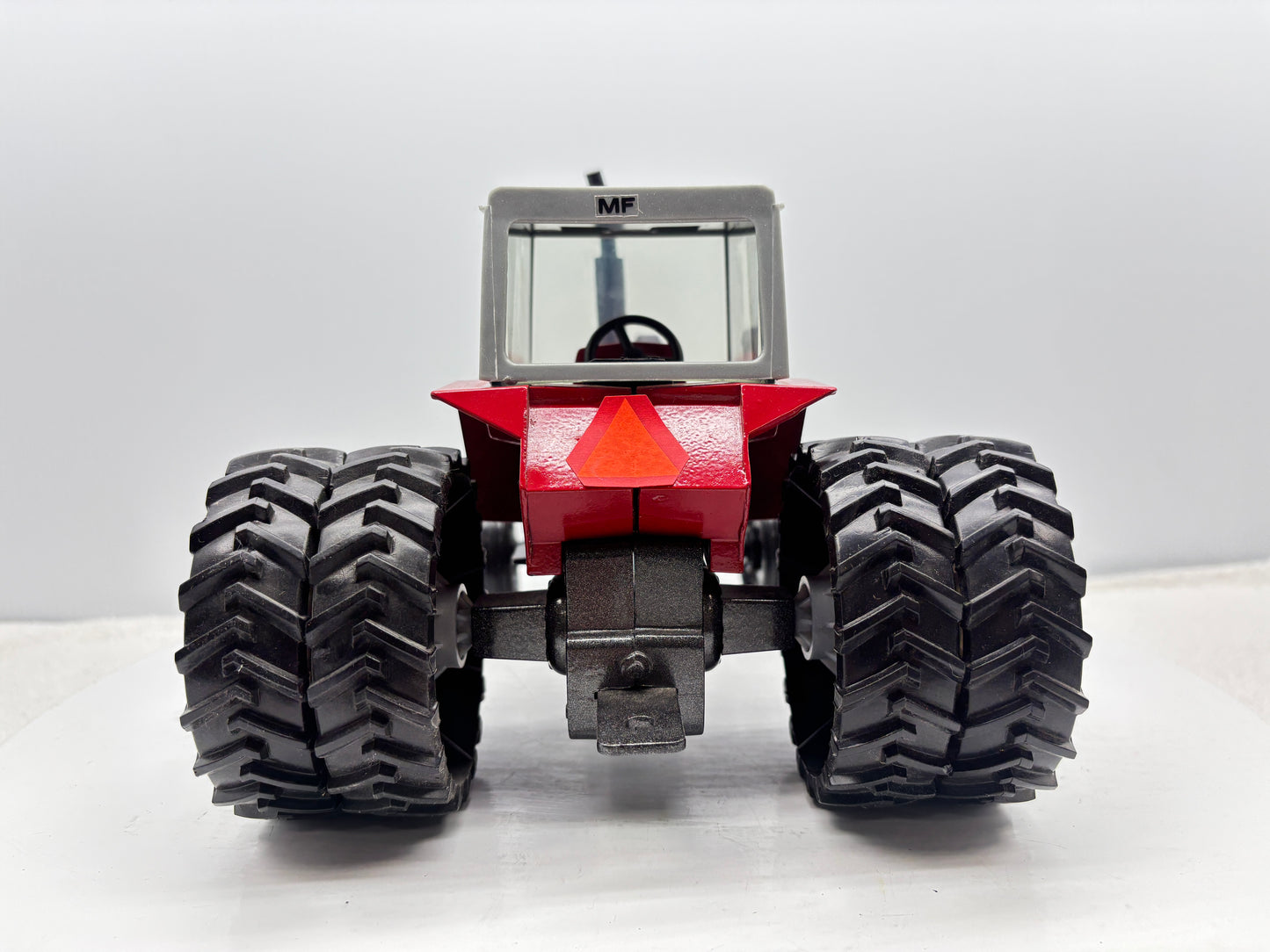 1/20 Massey Ferguson 690