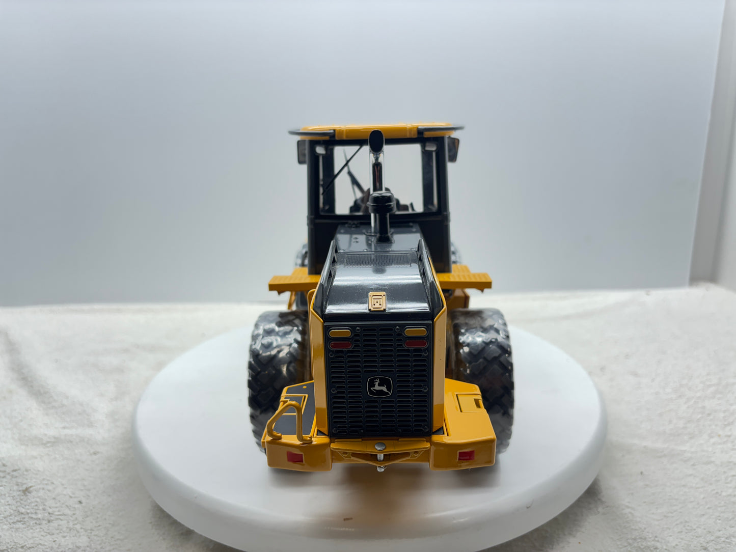 1/16 John Deere 544J