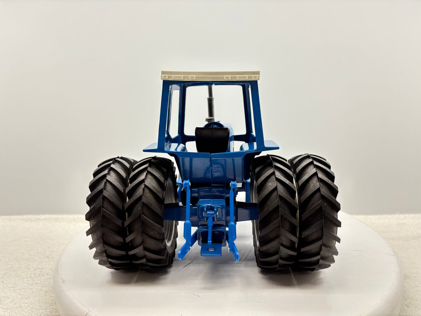 1/16 Ford 8730