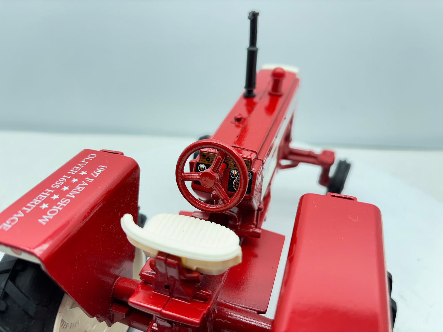 1/16 Oliver 1655 Farm Show Edition