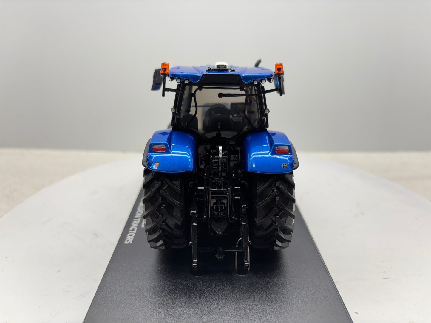 1/32 New Holland T7.225 Basildon