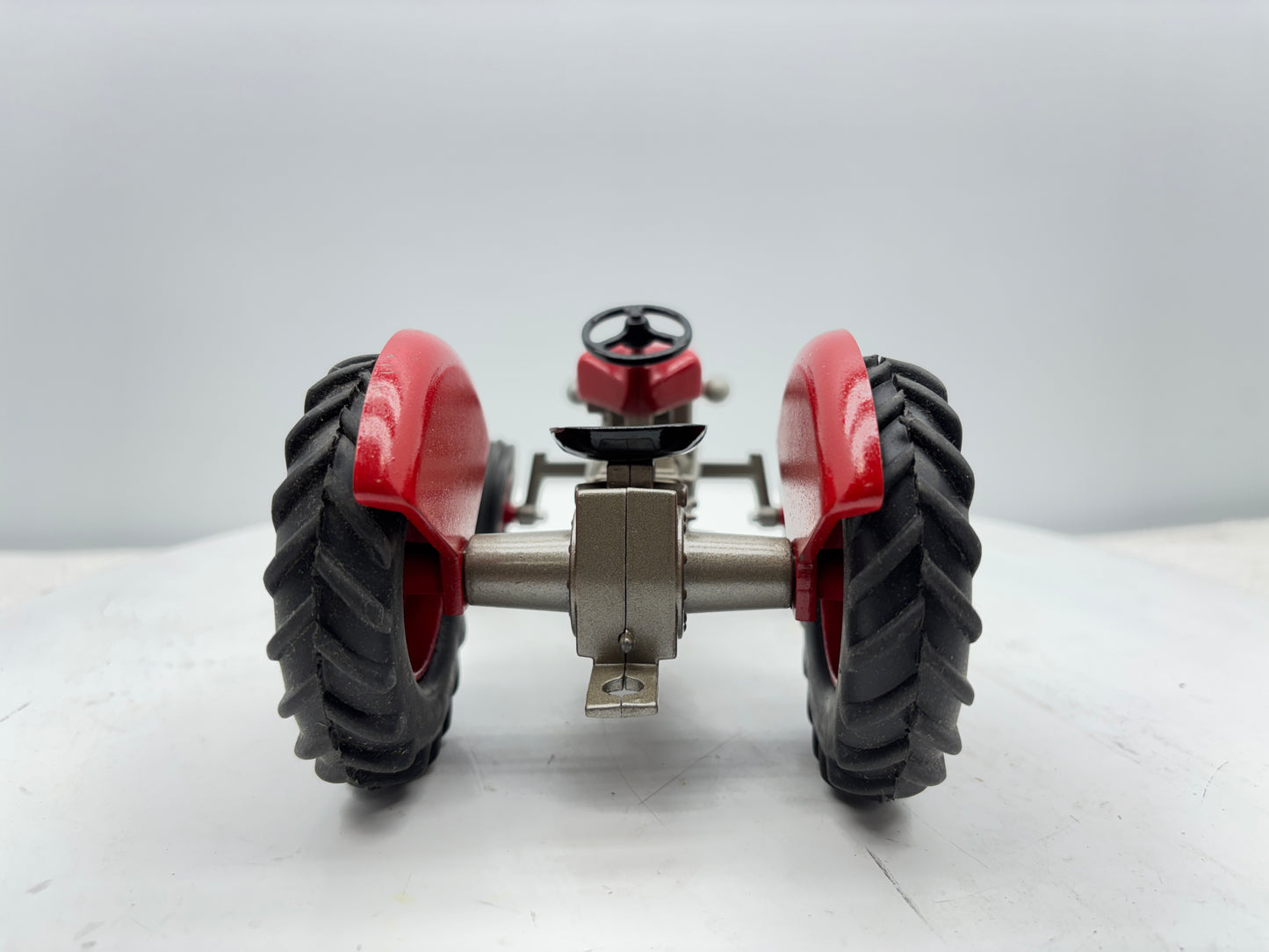1/16 Massey Ferguson 35 Collectors Edition