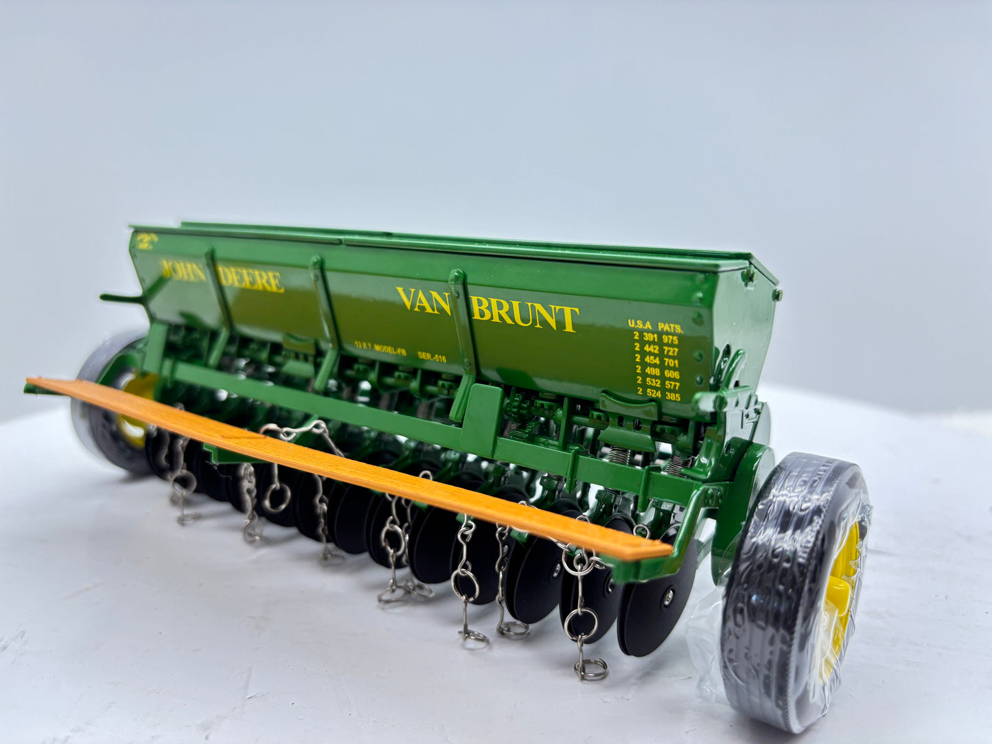 1/16 John Deere Van Burnt Model ''FB'' Grain Drill
