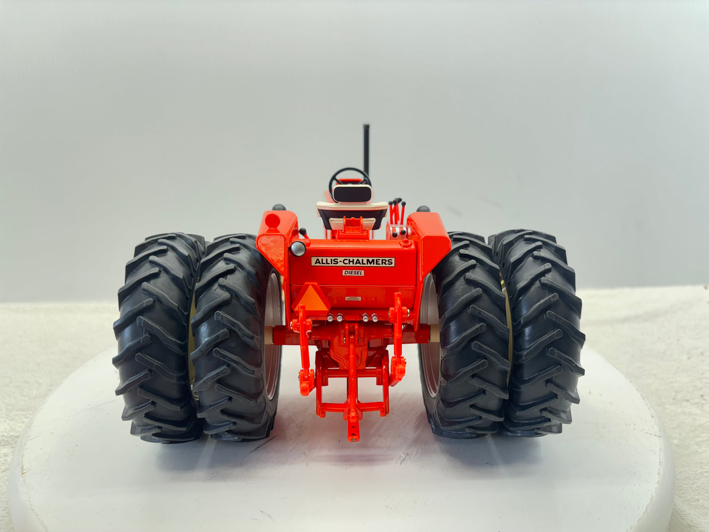 1/16 Allis-Chalmers One-Ninety