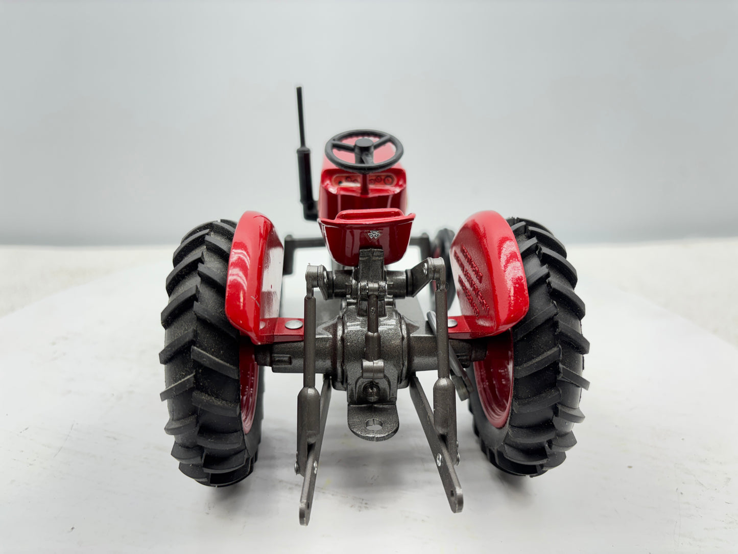 1/16 Massey Ferguson 135 National Farm Machinery Show