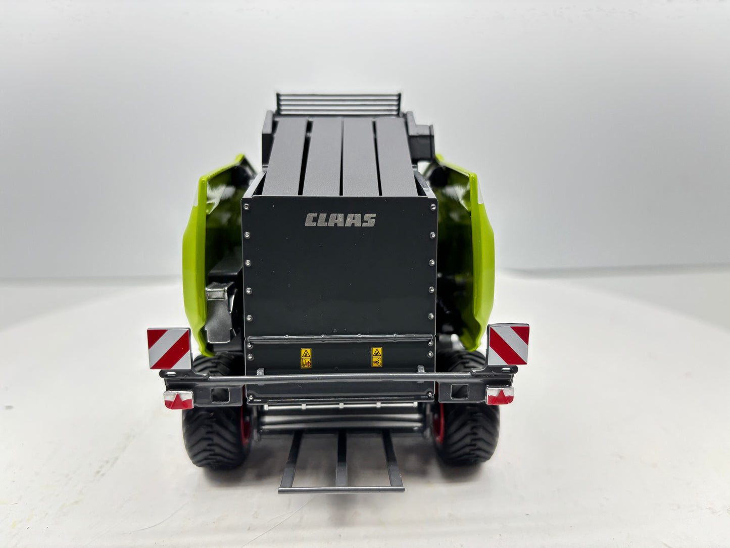 1/32 Claas 580 RF Variant