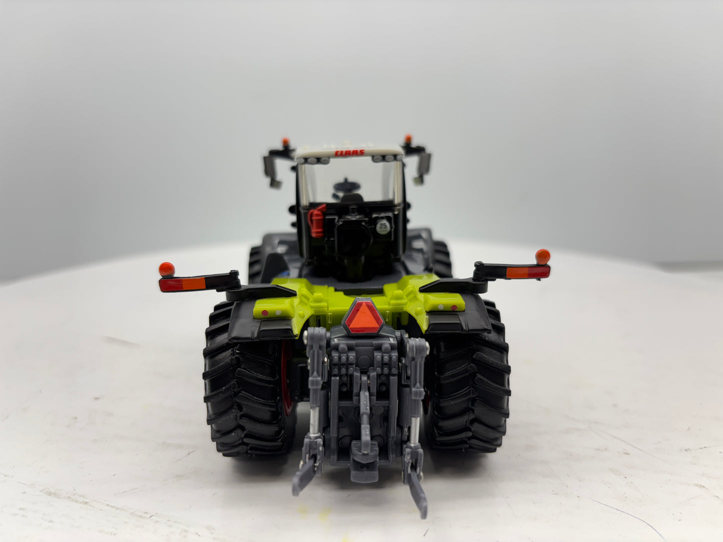 1/64 Claas 5000 Xerion NFTM
