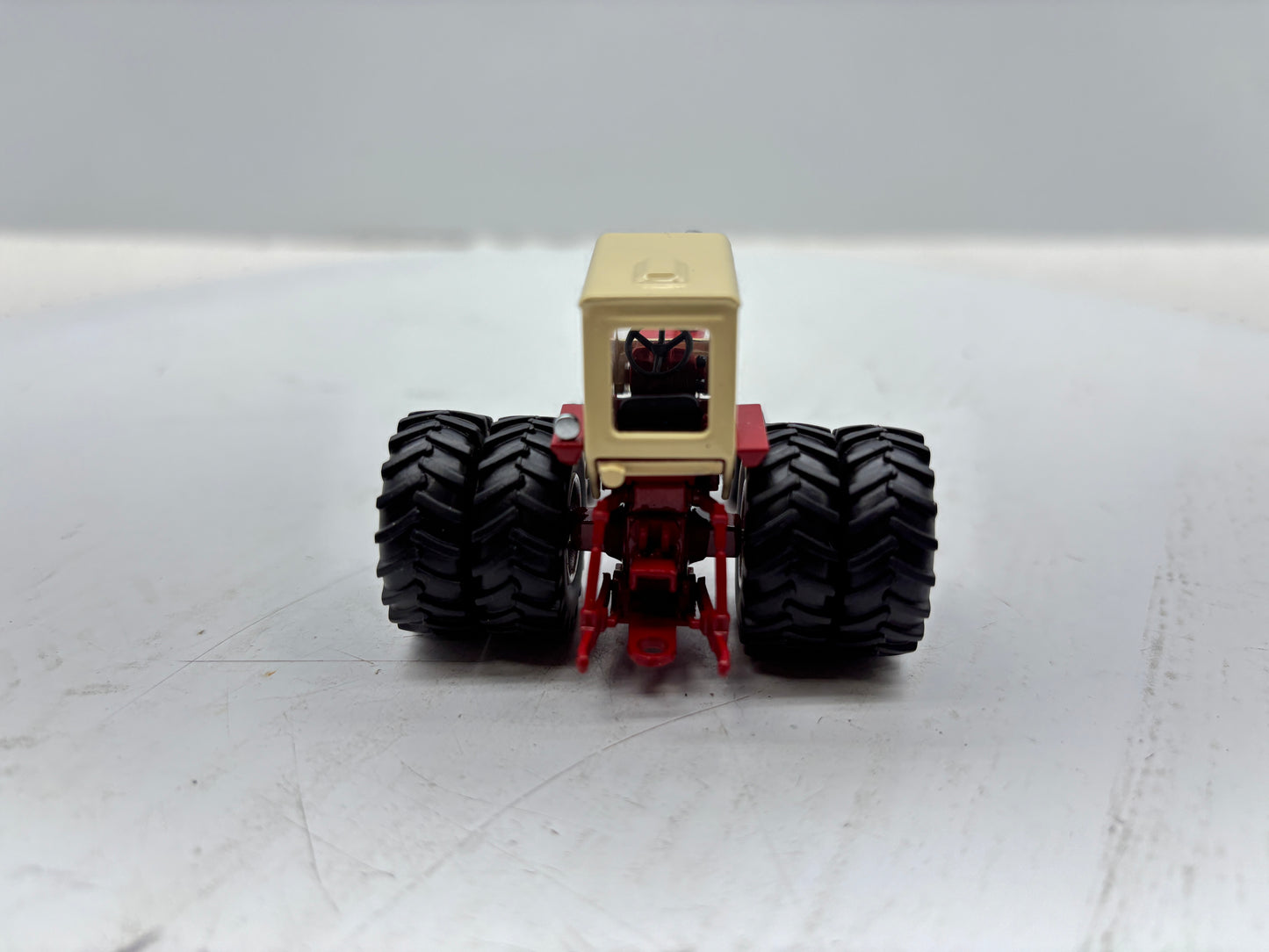 1/64 International 1256 2WD