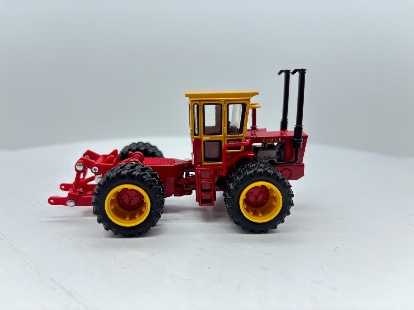 1/64 Versatile 118 Prestige