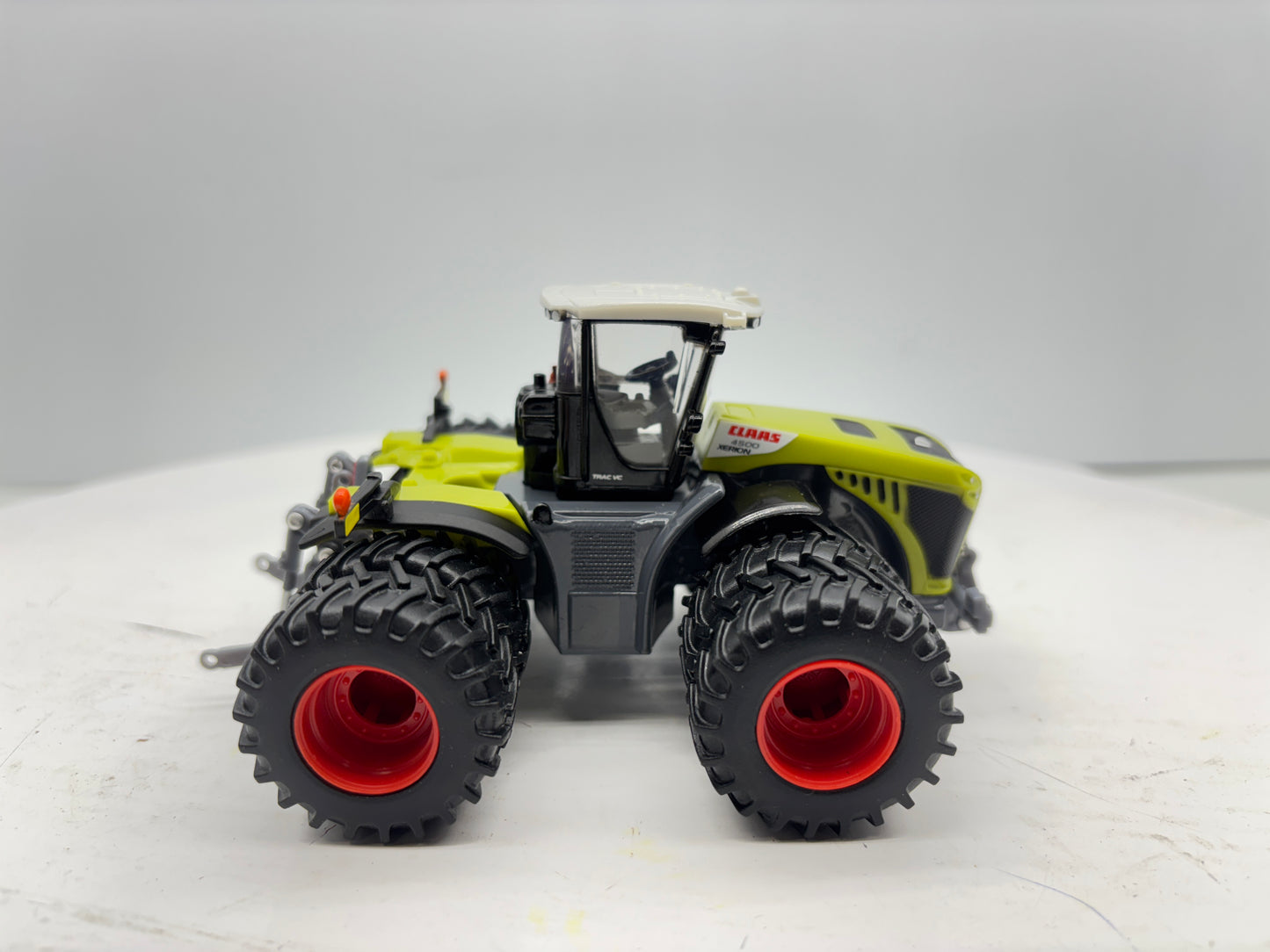 1/64 Claas 4500 Xerion
