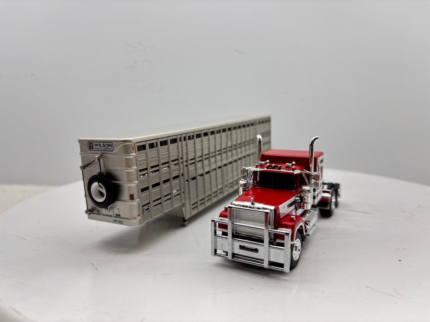 1/64 Mack Super-Liner Midroof