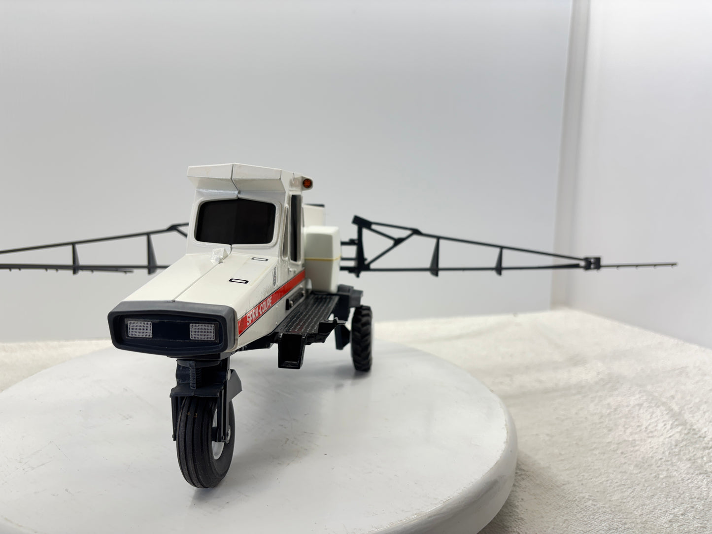 1/16 Melroe Spra-Coupe 220