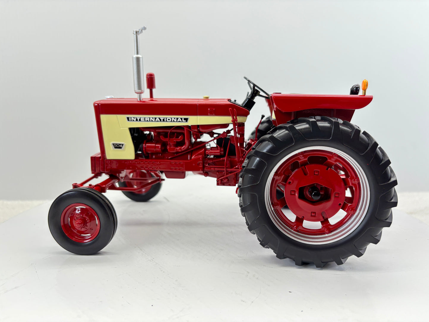 1/16 International 504