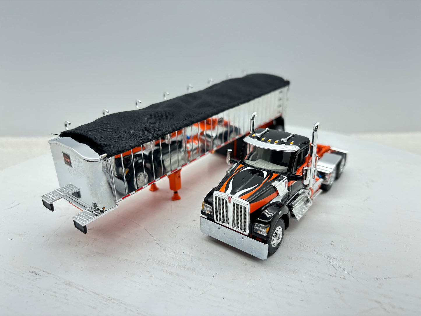 1/64 Kenworth W990 MAC Coal