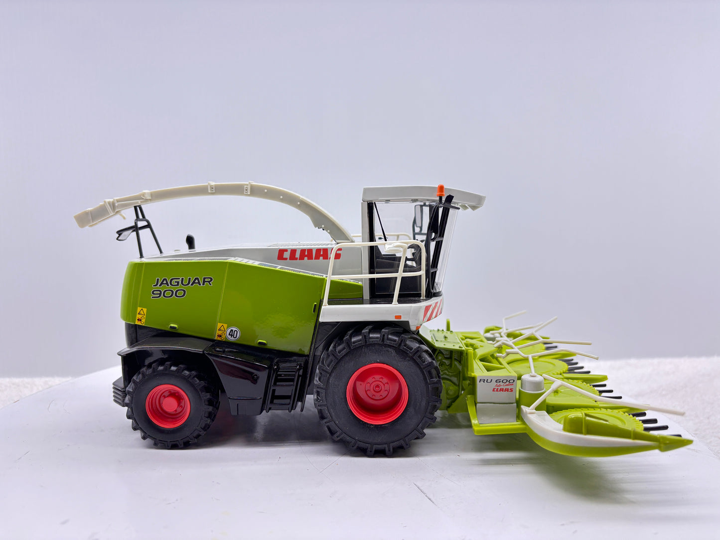 1/32 Claas Jaguar 900